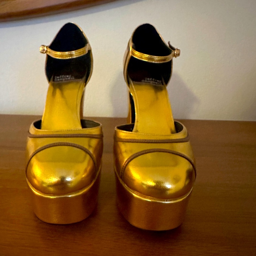 Jeffrey Campbell Low Down Gold Platform Heels with Ankle Strap. Size 7.5 US